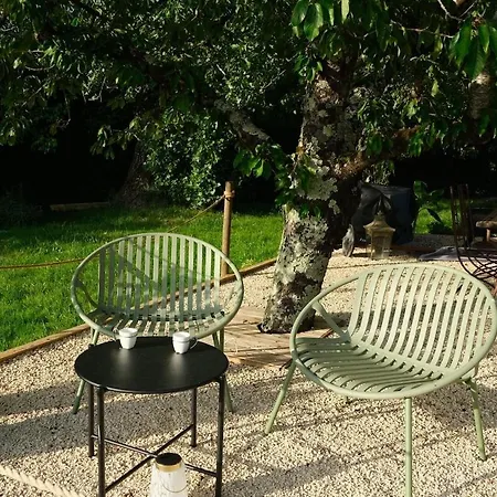 Terrasse Sur Les Coteaux Vue, Calme, Nature Hébergement de vacances *